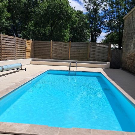 La Laujere Ivie - Gite & Piscine Privative Saint-Hilaire-du-Bois  المظهر الخارجي الصورة
