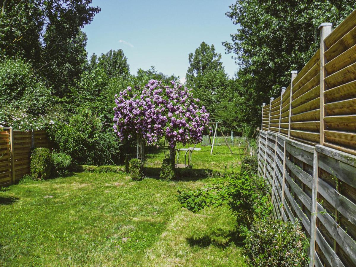 La Laujere Ivie - Gite & Piscine Privative Saint-Hilaire-du-Bois  المظهر الخارجي الصورة