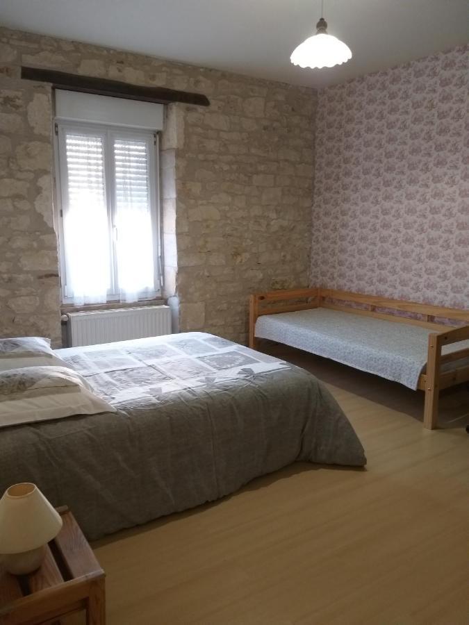 La Laujere Ivie - Gite & Piscine Privative Saint-Hilaire-du-Bois  المظهر الخارجي الصورة